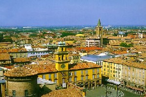 Xtrallusion offers characteristic Bed and Breakfast, B&B, Guest House, Hotel, Albergo and Country Lodge accommodation in Italy. Plus independent self-guided Walking, Adventure, Activity, Skiing and Paragliding Holiday itineraries on the Italian Rivieras, in the Italian Lakes, in the Italian Alps and in some of the most beautiful corners of Italy.